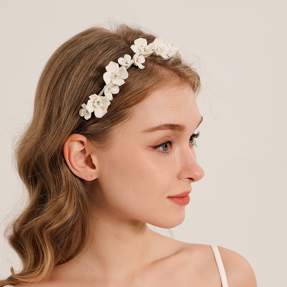 Efily Bride White Flower Hair  - Wedding Supply List ulasan dan harga